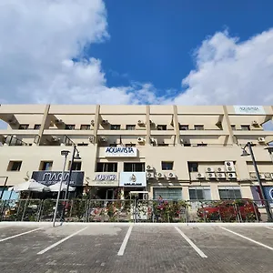 4* 酒店 阿卡维斯塔套房酒店